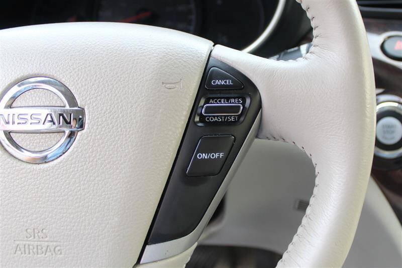 Used 2016 Nissan Quest SV FWD image 16