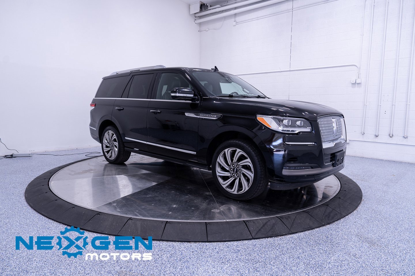 Used 2022 Lincoln Navigator Reserve image 61
