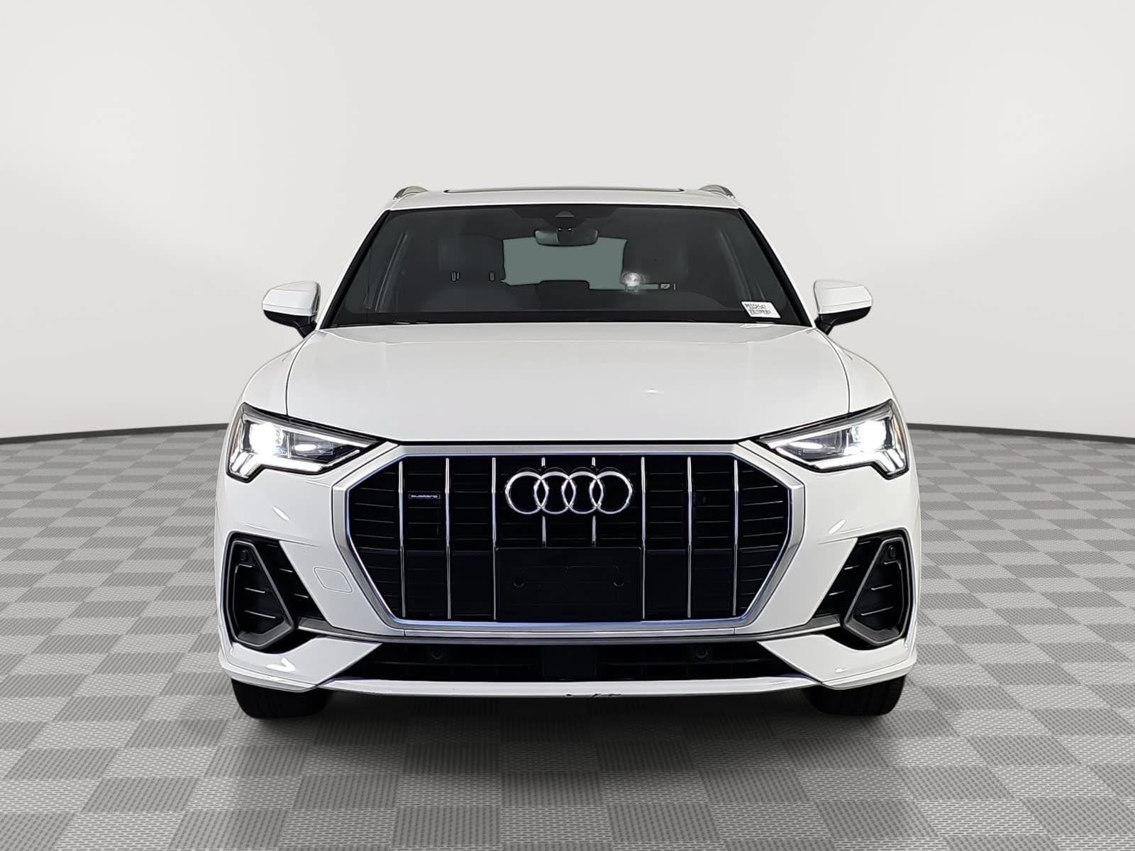 Used 2023 Audi Q3 2.0T Premium AWD/4WD image 3