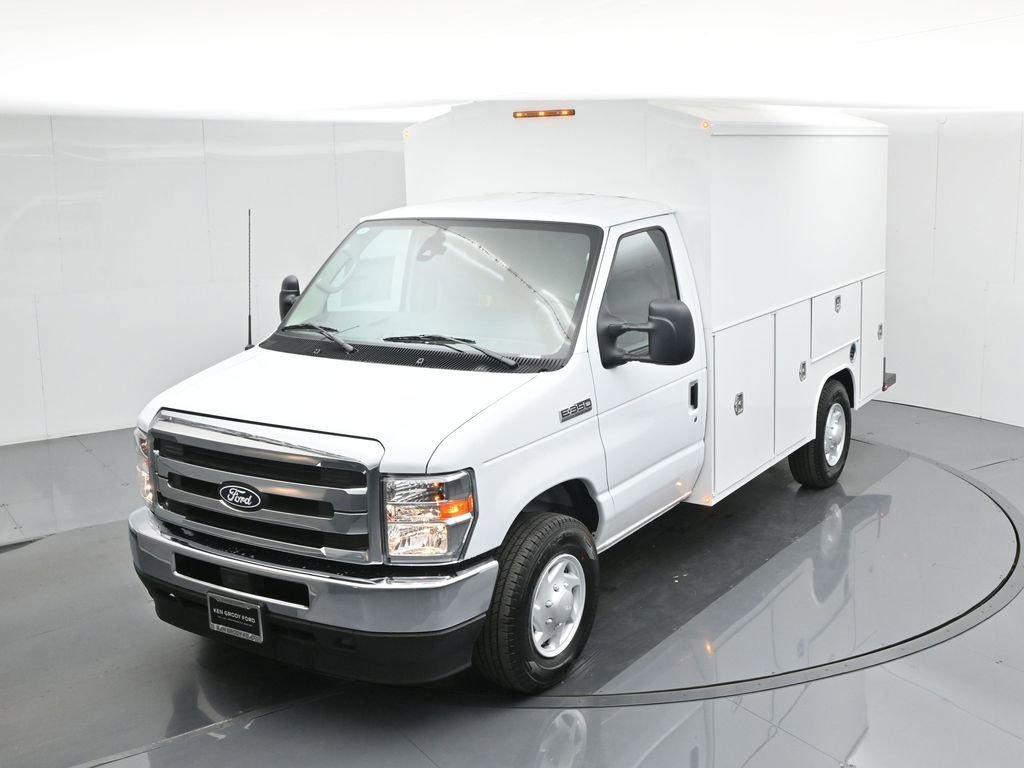 New 2026 Ford E-350 and Econoline 350 Super Duty w/ Power Equipment Group image 39