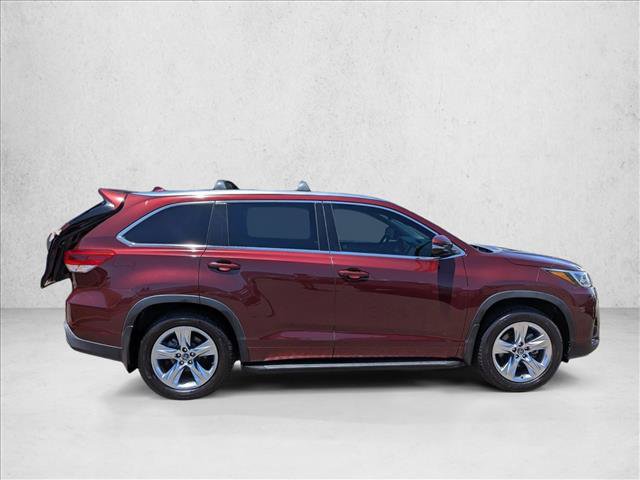 Used 2017 Toyota Highlander Limited AWD/4WD image 4