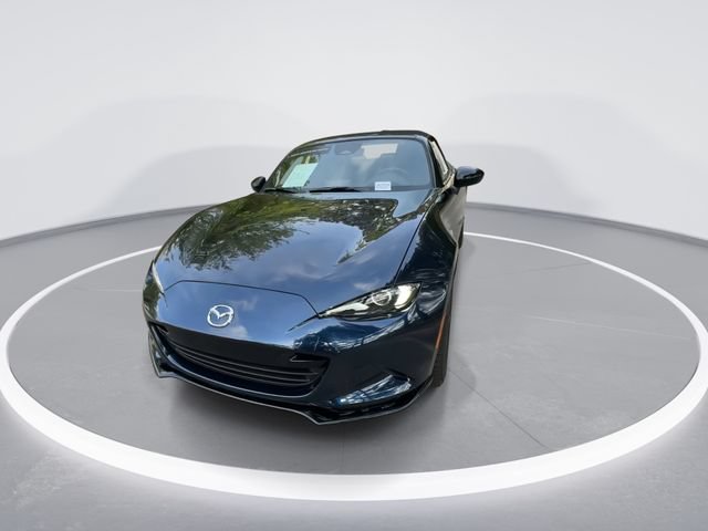 Certified 2025 MAZDA MX-5 Miata Club RWD image 3