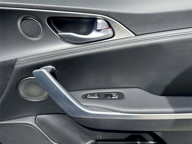 Used 2020 Kia Stinger GT2 image 31