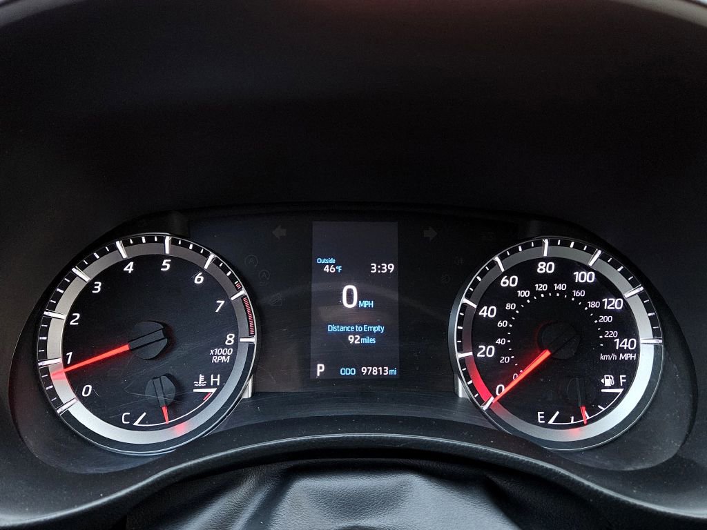 Used 2020 Toyota Highlander LE image 15