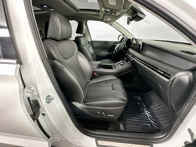 Used 2023 Hyundai Palisade Limited w/ Cargo Package AWD/4WD image 32