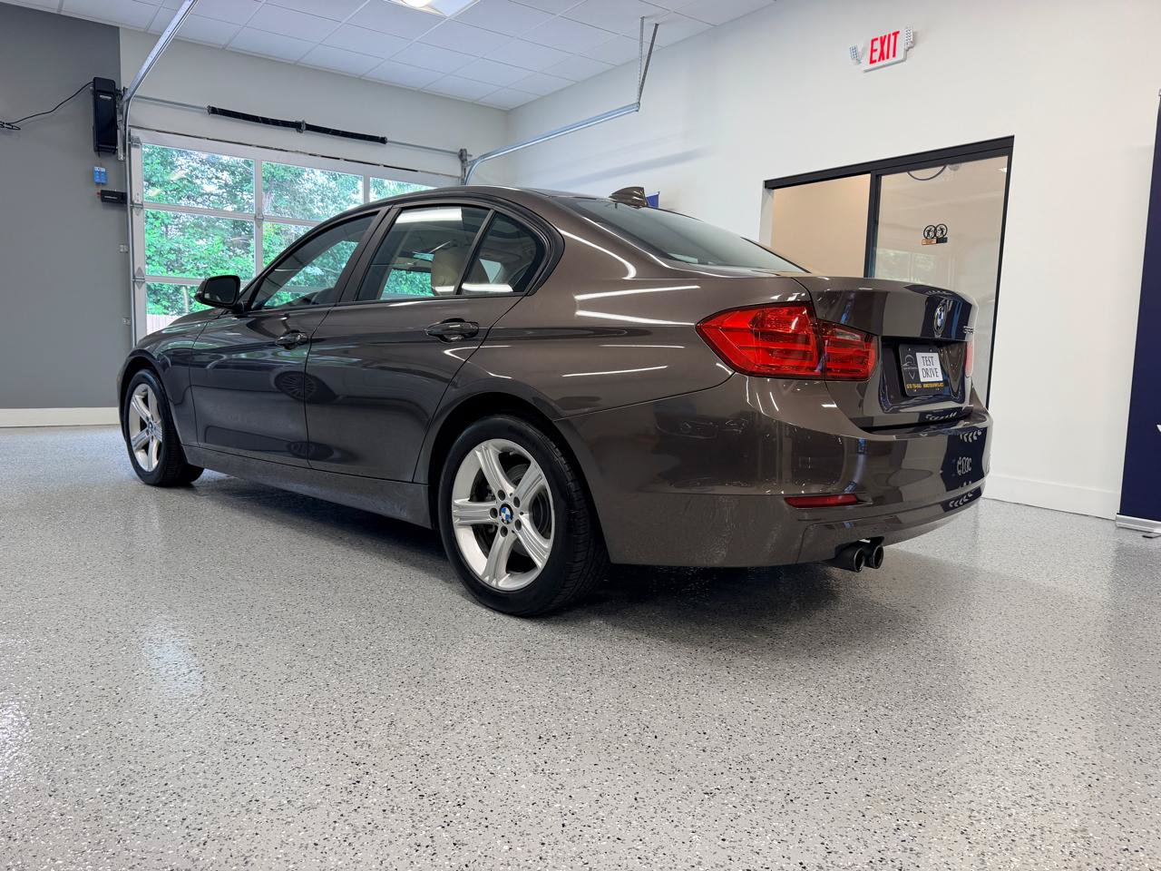 Used 2012 BMW 328i Sedan RWD image 5