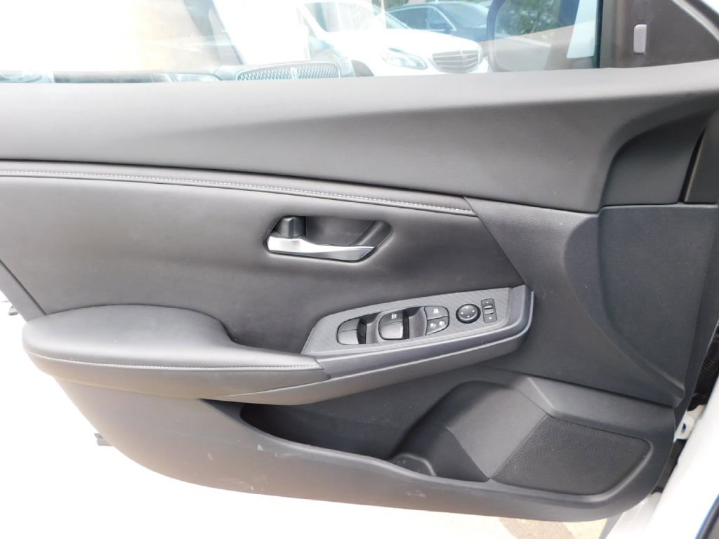 Used 2020 Nissan Sentra S image 27
