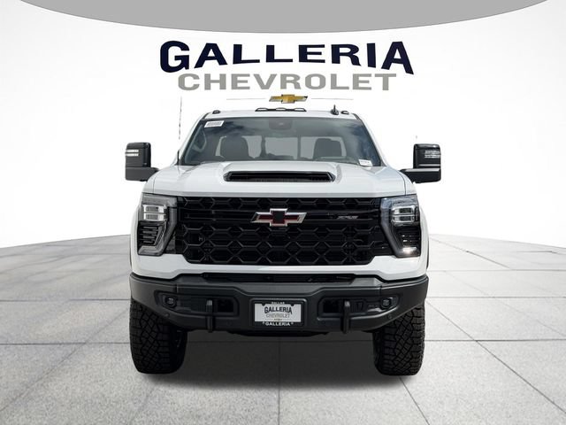 New 2026 Chevrolet Silverado 2500 ZR2 w/ ZR2 Bison Edition AWD/4WD image 3