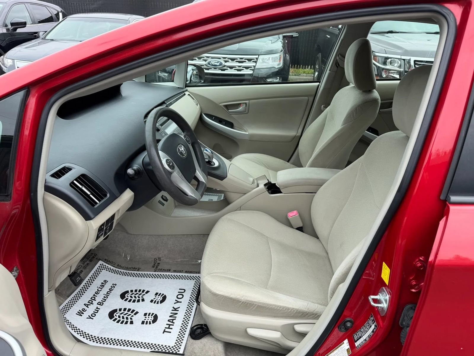 Used 2010 Toyota Prius Three w/ Preferred Accessory Pkg FWD image 8