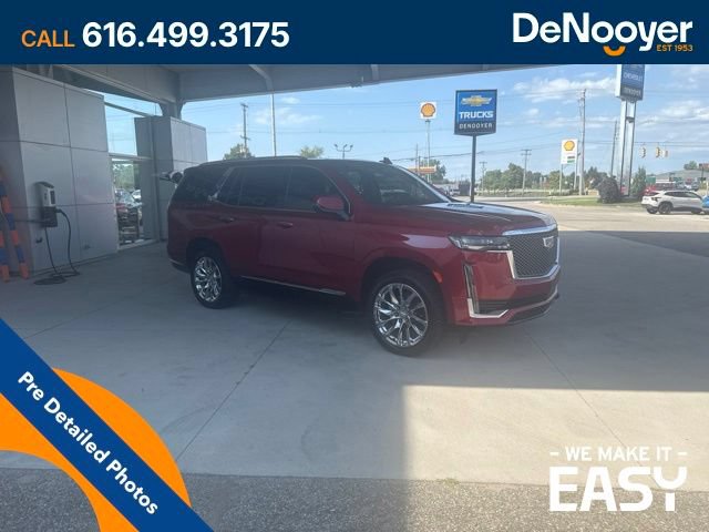 Used 2023 Cadillac Escalade Premium Luxury w/ LPO, Radiant Package AWD/4WD image 3