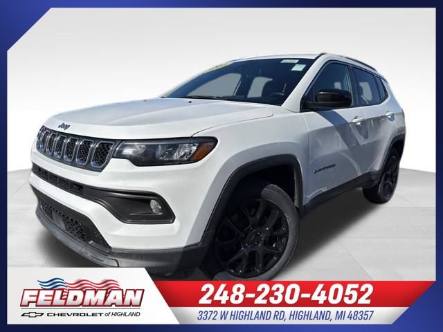 Used 2023 Jeep Compass Latitude AWD/4WD image 1