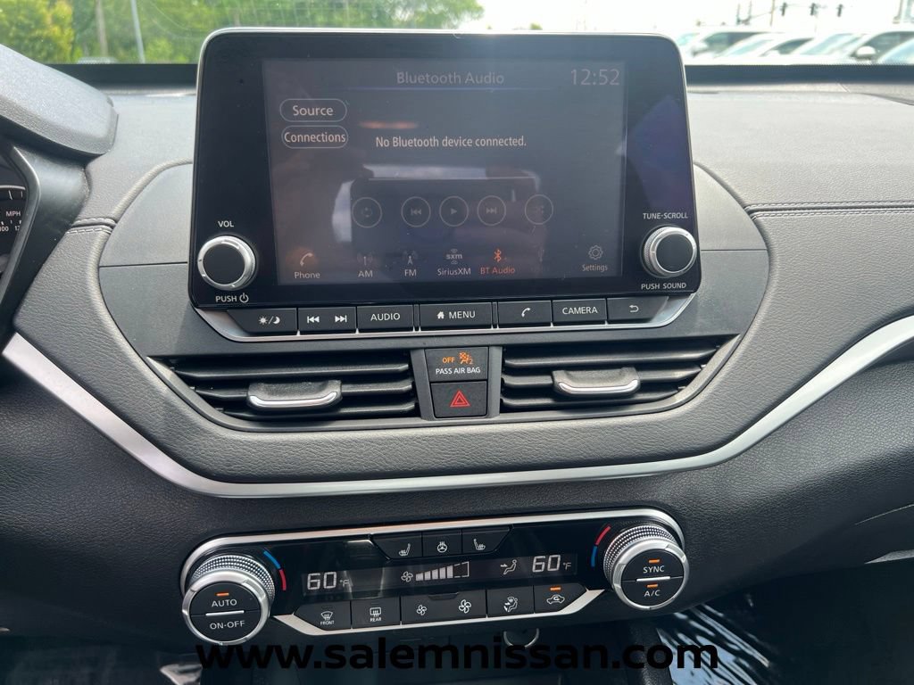Used 2019 Nissan Altima 2.5 SV FWD image 11