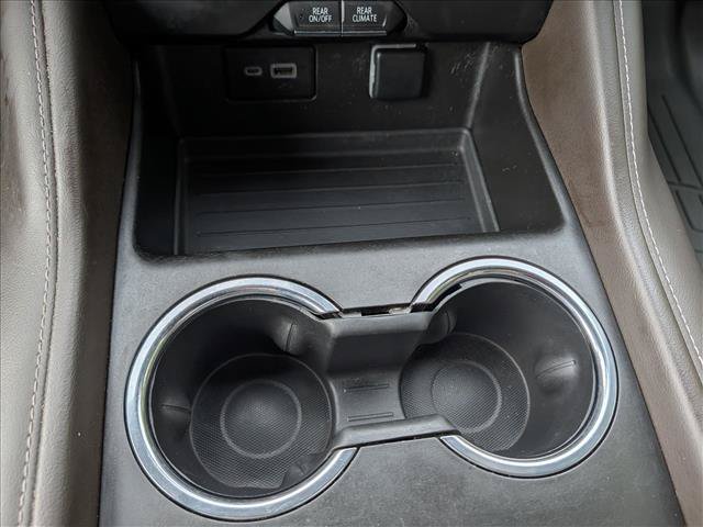 Used 2022 GMC Yukon SLE RWD image 35