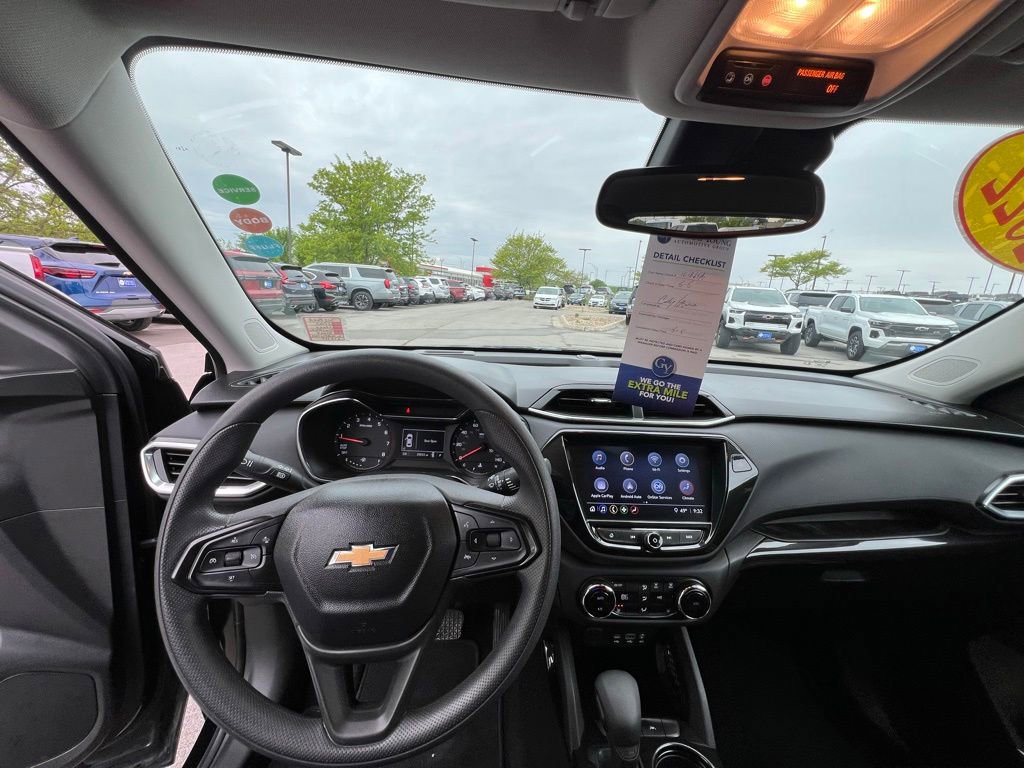 Used 2022 Chevrolet TrailBlazer LT w/ Convenience Package FWD image 35