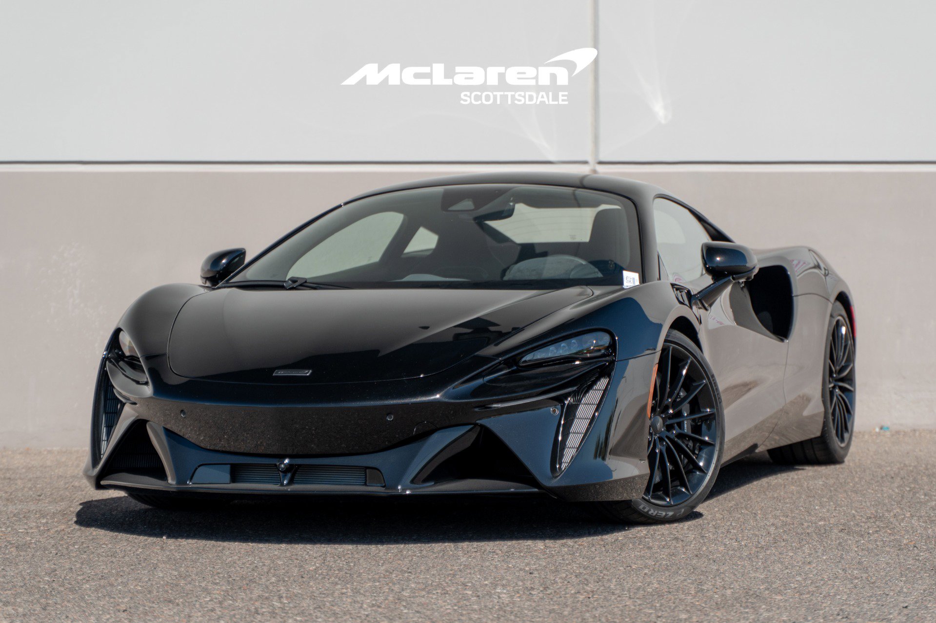 New 2026 McLaren Artura image 2