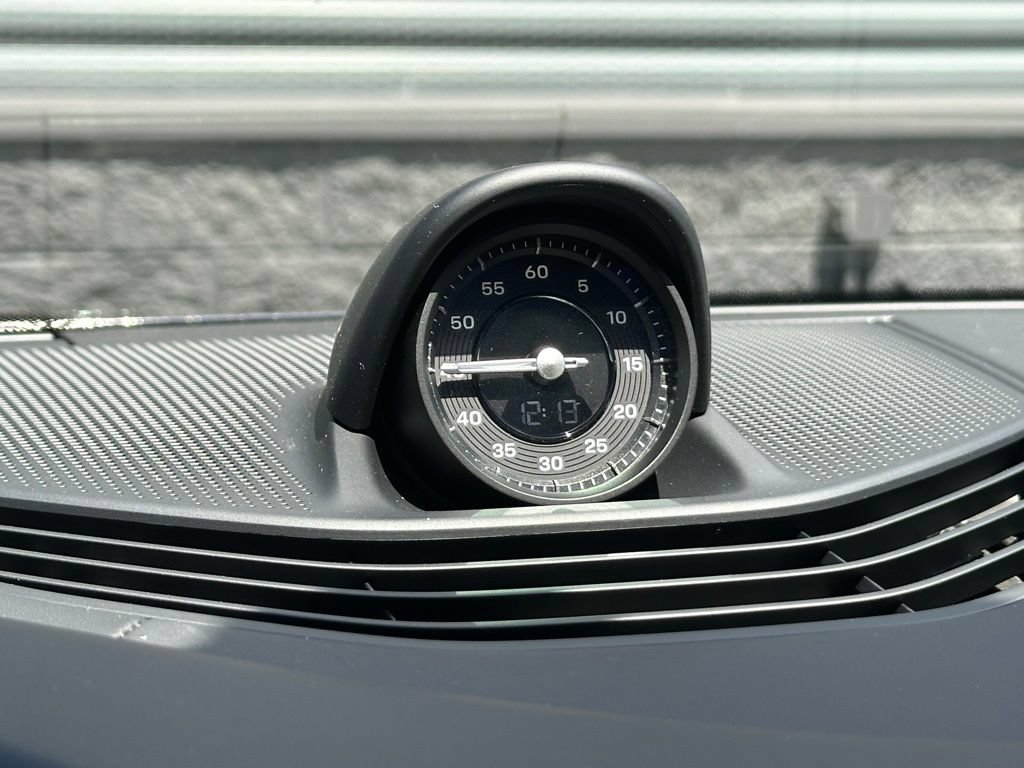 New 2026 Porsche Taycan AWD/4WD image 33