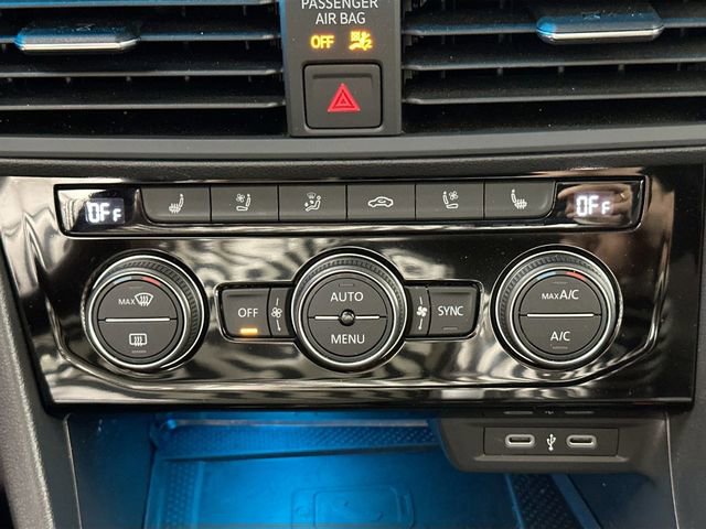 Used 2023 Volkswagen Jetta GLI Autobahn image 14
