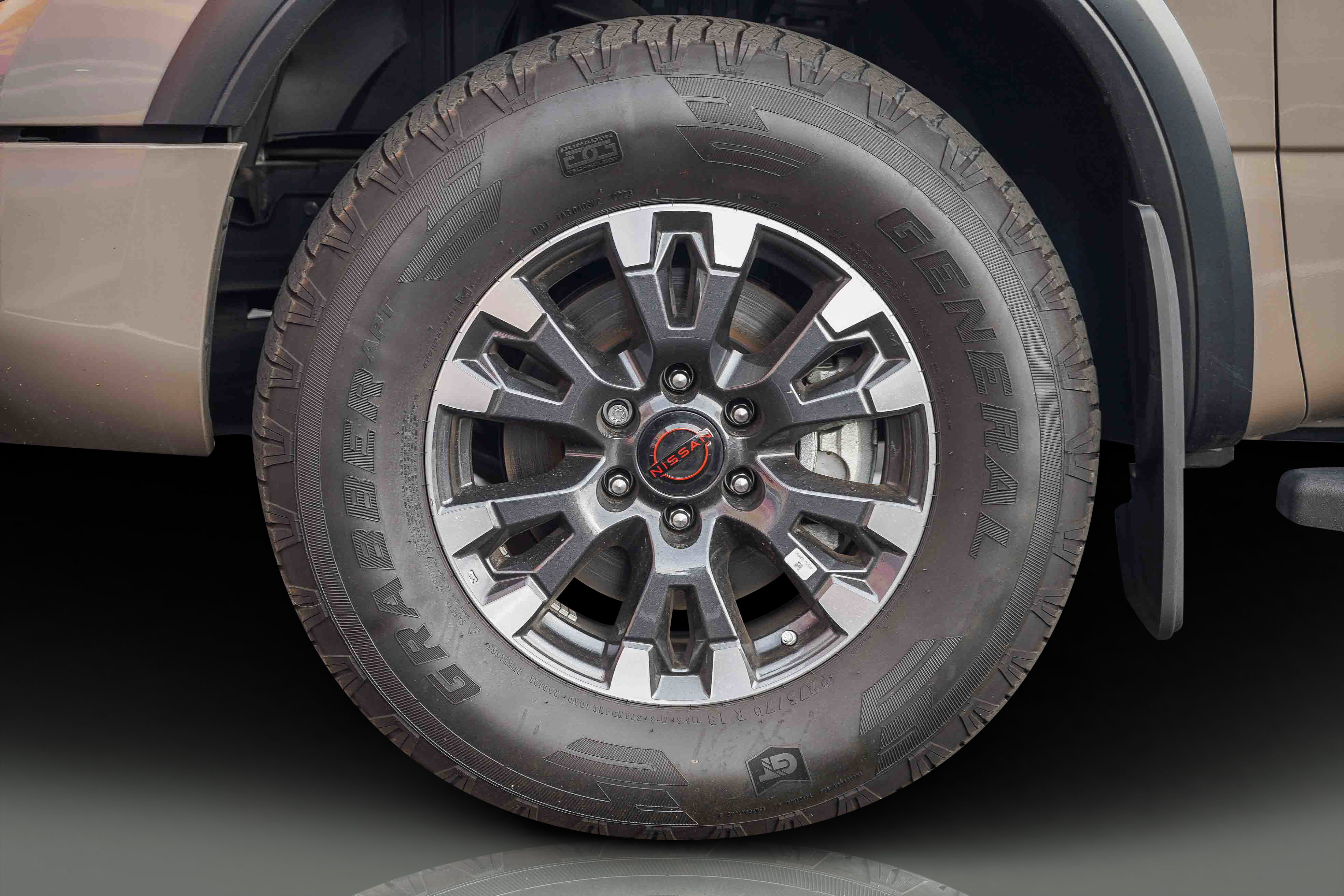 Used 2024 Nissan Titan PRO-4X w/ Pro-4x Utility Package image 16