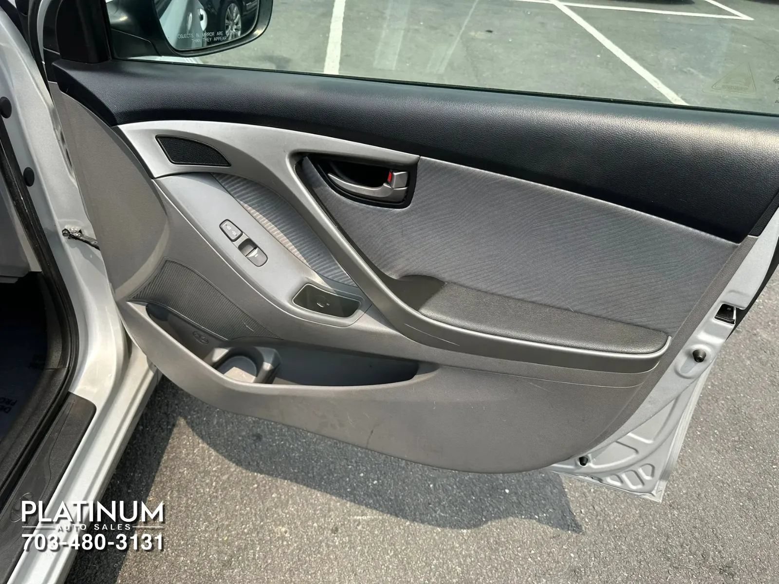 Used 2012 Hyundai Elantra GLS w/ Preferred Pkg 3 FWD image 17