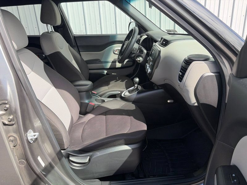 Used 2019 Kia Soul FWD image 31