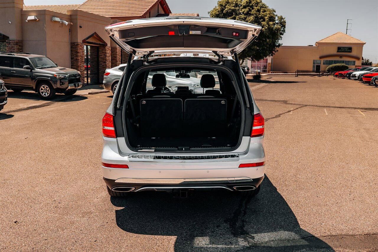 Used 2017 Mercedes-Benz GLS 450 4MATIC image 39