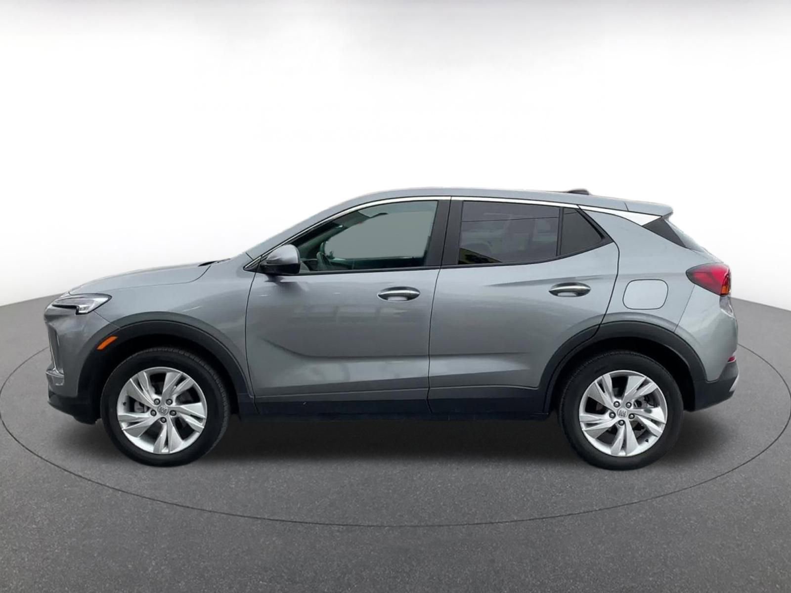 Used 2025 Buick Encore GX Preferred image 9