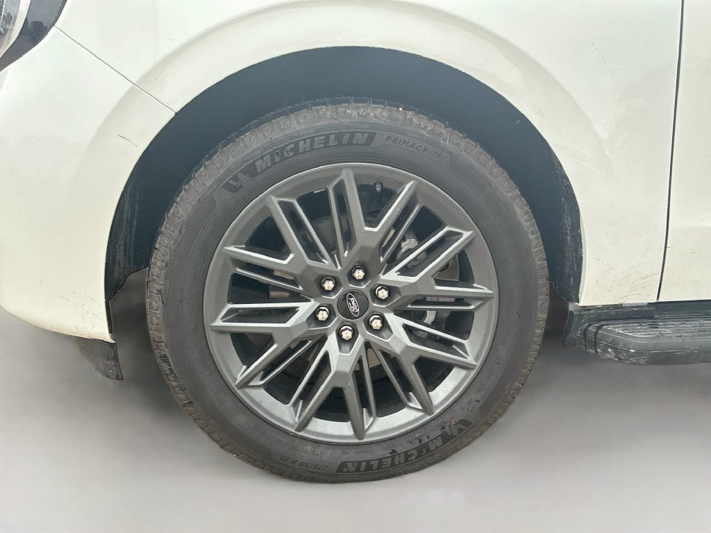 Used 2026 Ford Expedition Platinum w/ Stealth Appearance Package AWD/4WD image 33