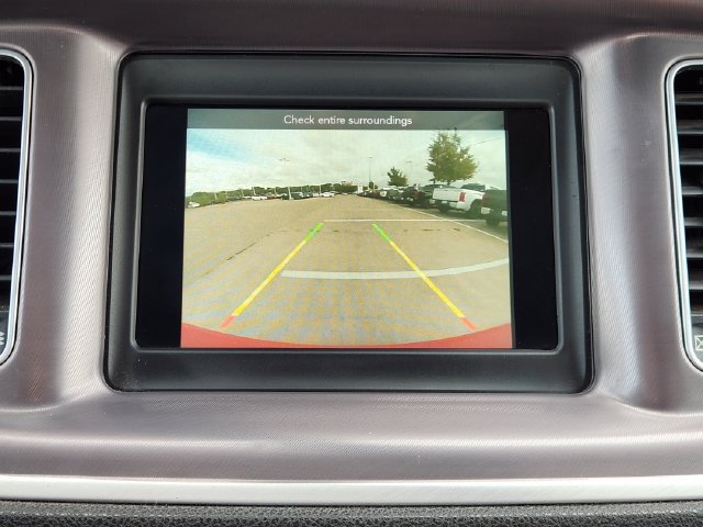 Used 2022 Dodge Charger SXT RWD image 17
