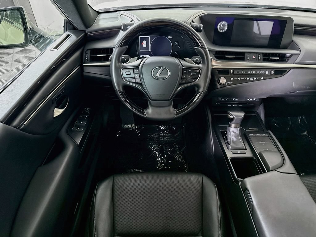 Used 2021 Lexus ES 350 w/ Premium Package FWD image 3