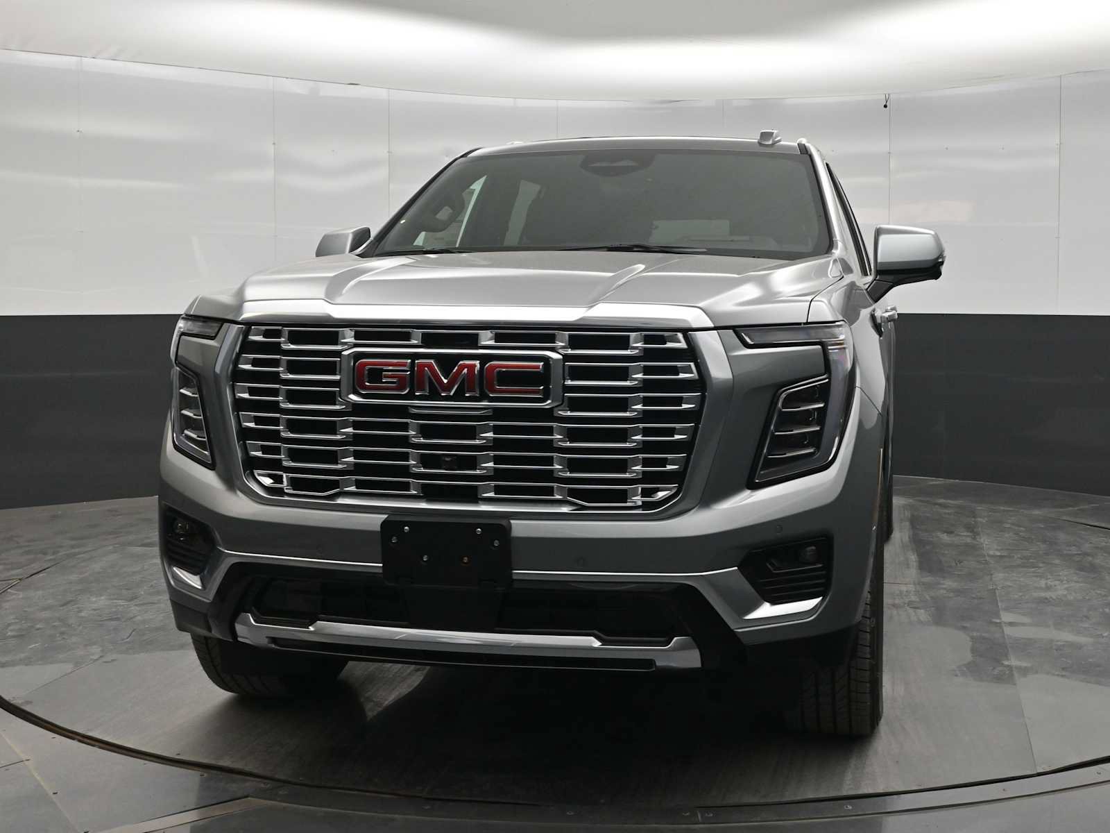 New 2027 GMC Yukon Denali w/ Denali Reserve Package AWD/4WD image 3