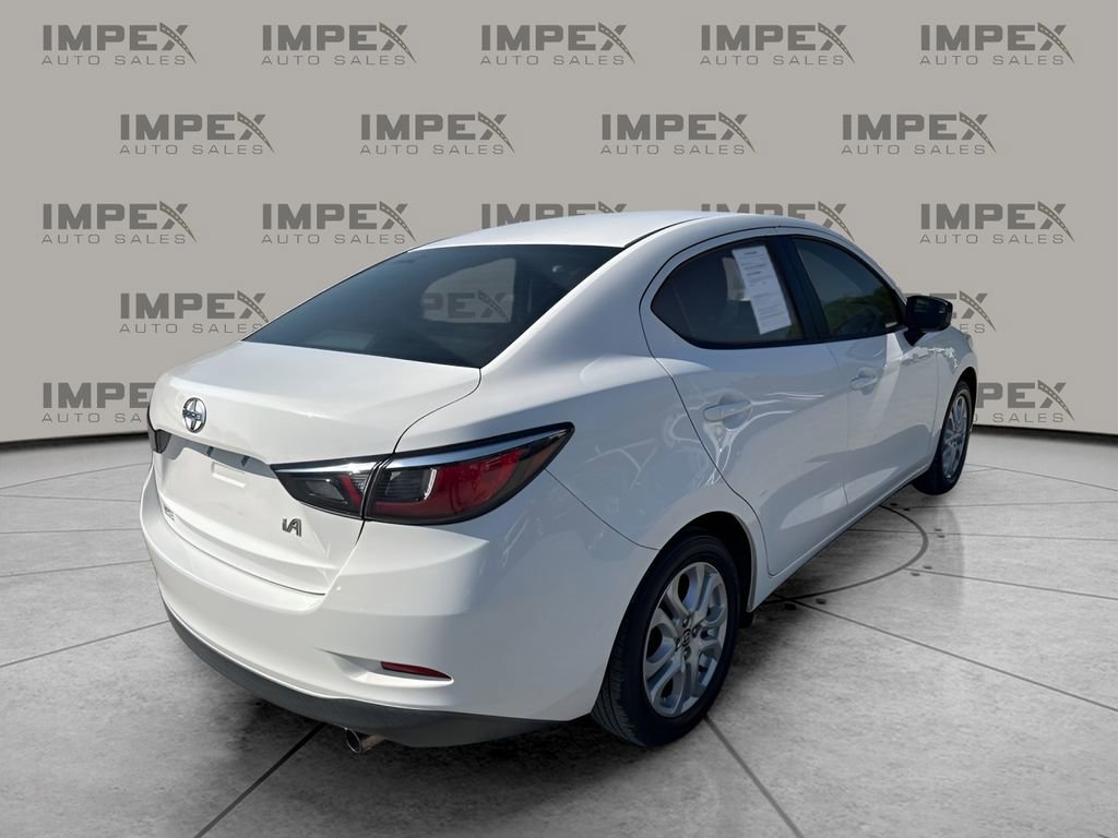 Used 2016 Scion iA FWD image 5