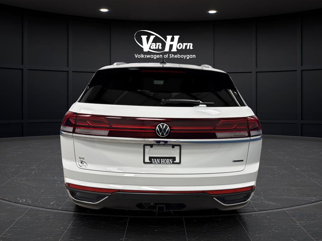 Used 2025 Volkswagen Atlas Cross Sport SE image 12