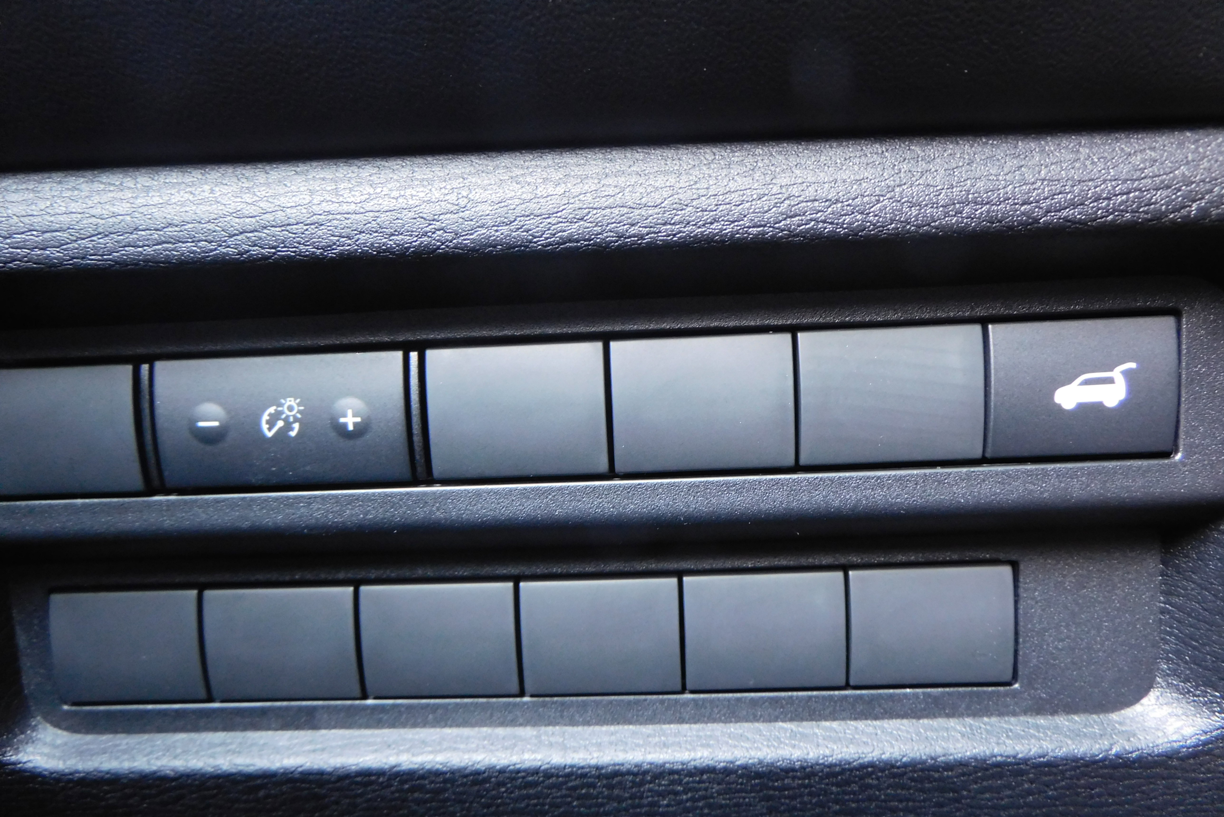 New 2025 Mitsubishi Outlander SE image 6
