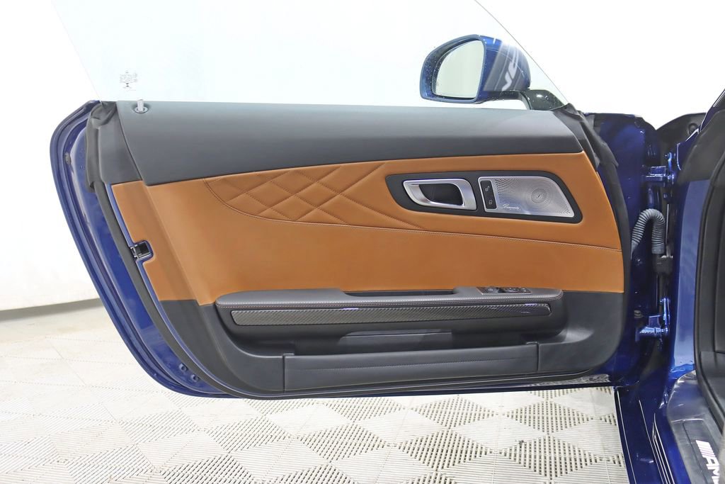 Used 2017 Mercedes-Benz AMG GT Coupe w/ Exclusive Interior Package image 32