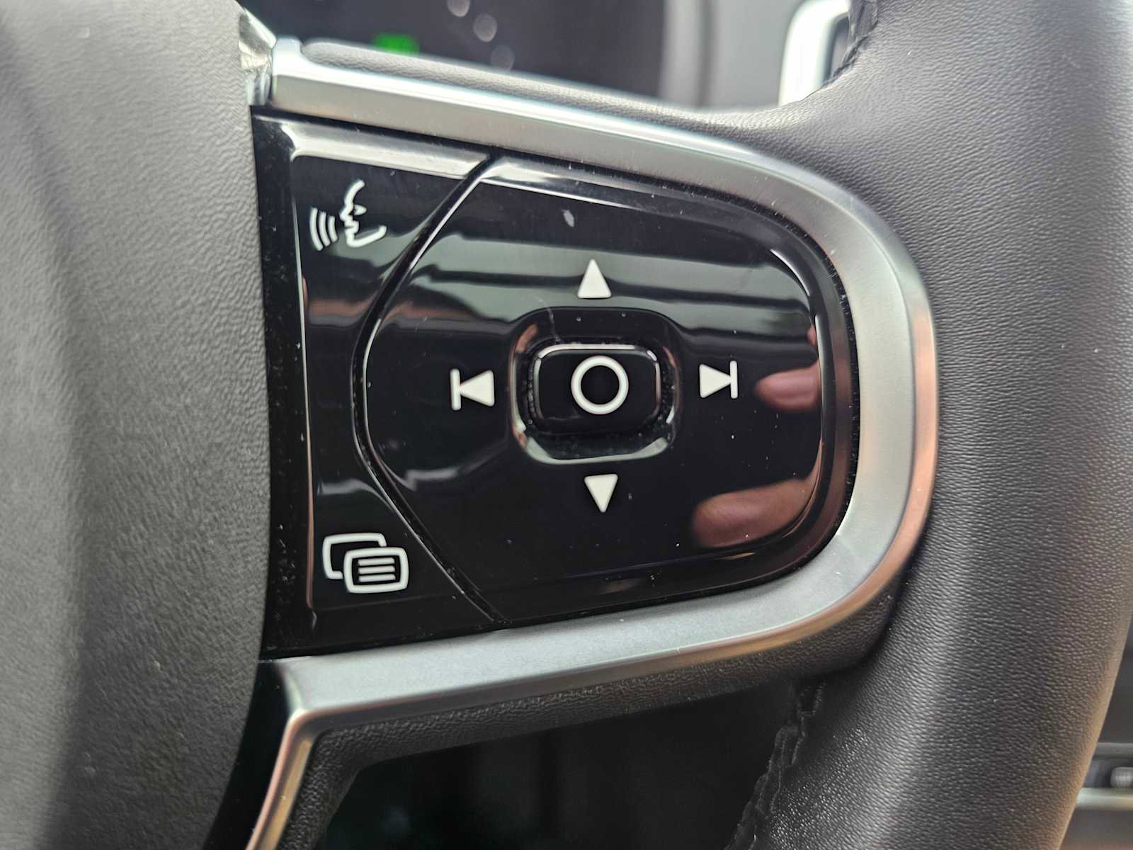 Certified 2023 Volvo XC90 T8 Ultimate w/ Protection Package Premier AWD/4WD image 35