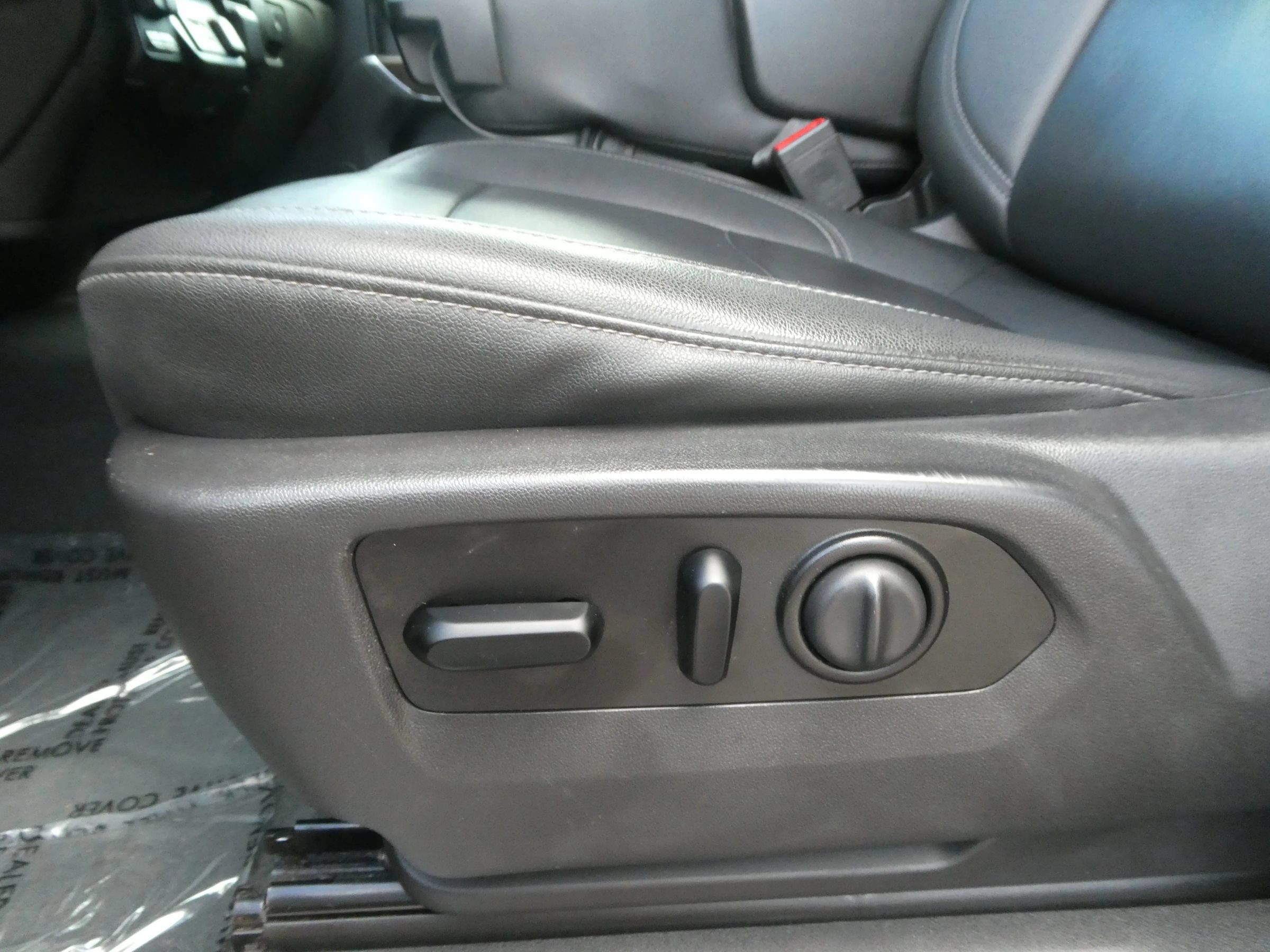 Used 2021 Chevrolet Silverado 1500 LT w/ All Star Edition Plus AWD/4WD image 15