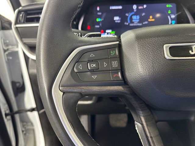 Used 2023 Jeep Grand Cherokee 4WD 4xe image 15