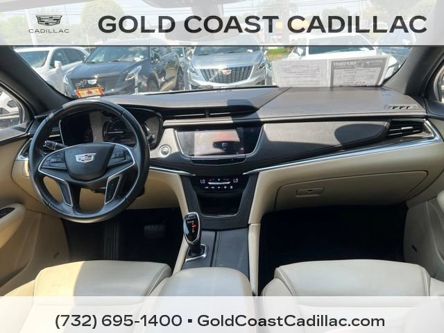 Used 2017 Cadillac XT5 FWD image 9