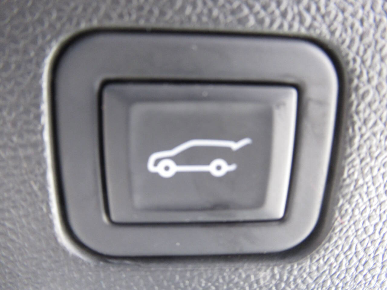 Used 2024 Cadillac Escalade Sport Platinum w/ LPO, Floor Liner Package image 23