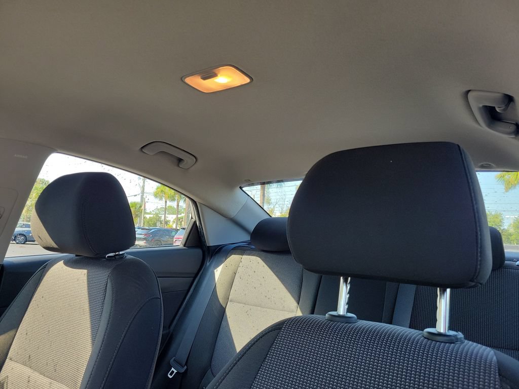 Used 2021 Hyundai Accent SE FWD image 22