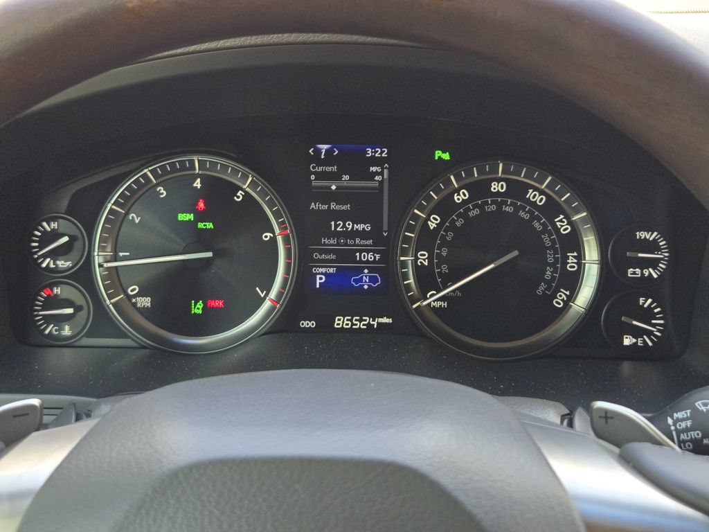 Used 2020 Lexus LX 570 4WD w/ Luxury Package image 16