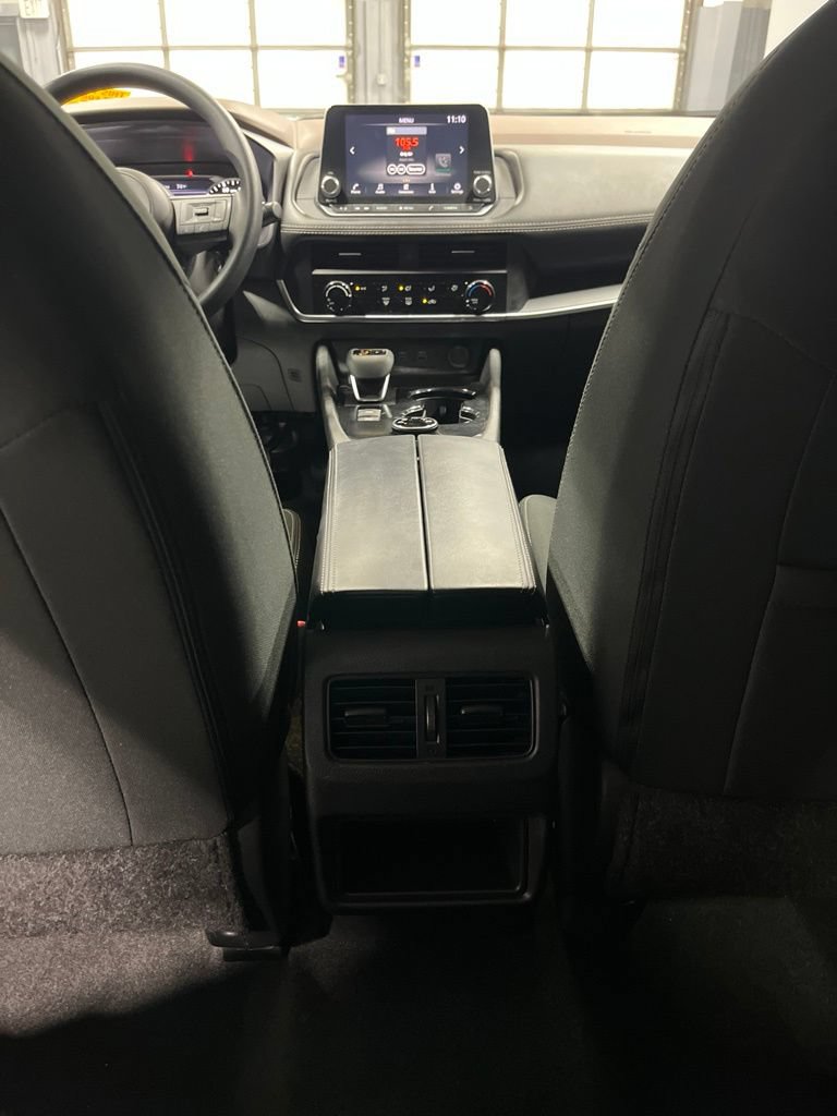 Used 2023 Nissan Rogue S AWD/4WD image 31