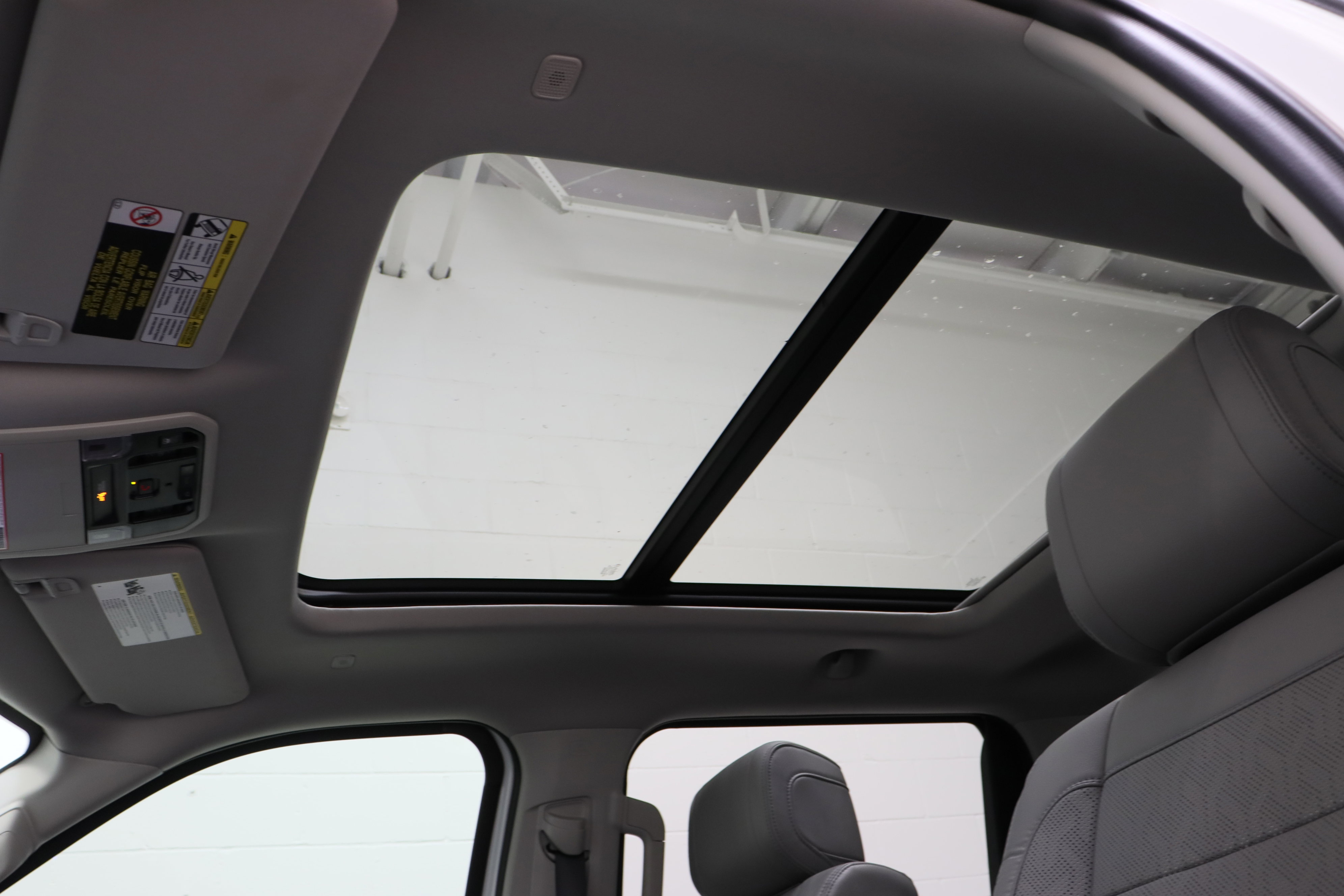 Used 2024 Toyota Tundra Limited image 29