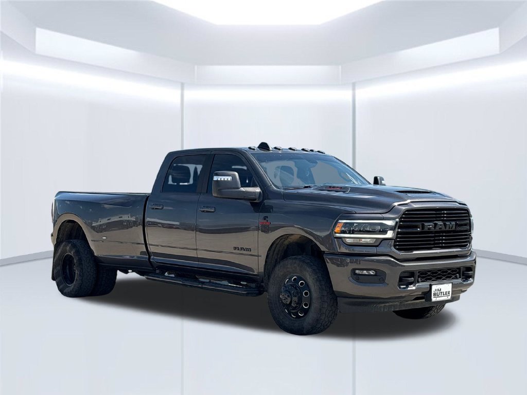 Used 2024 RAM 3500 Laramie w/ Night Edition AWD/4WD image 11