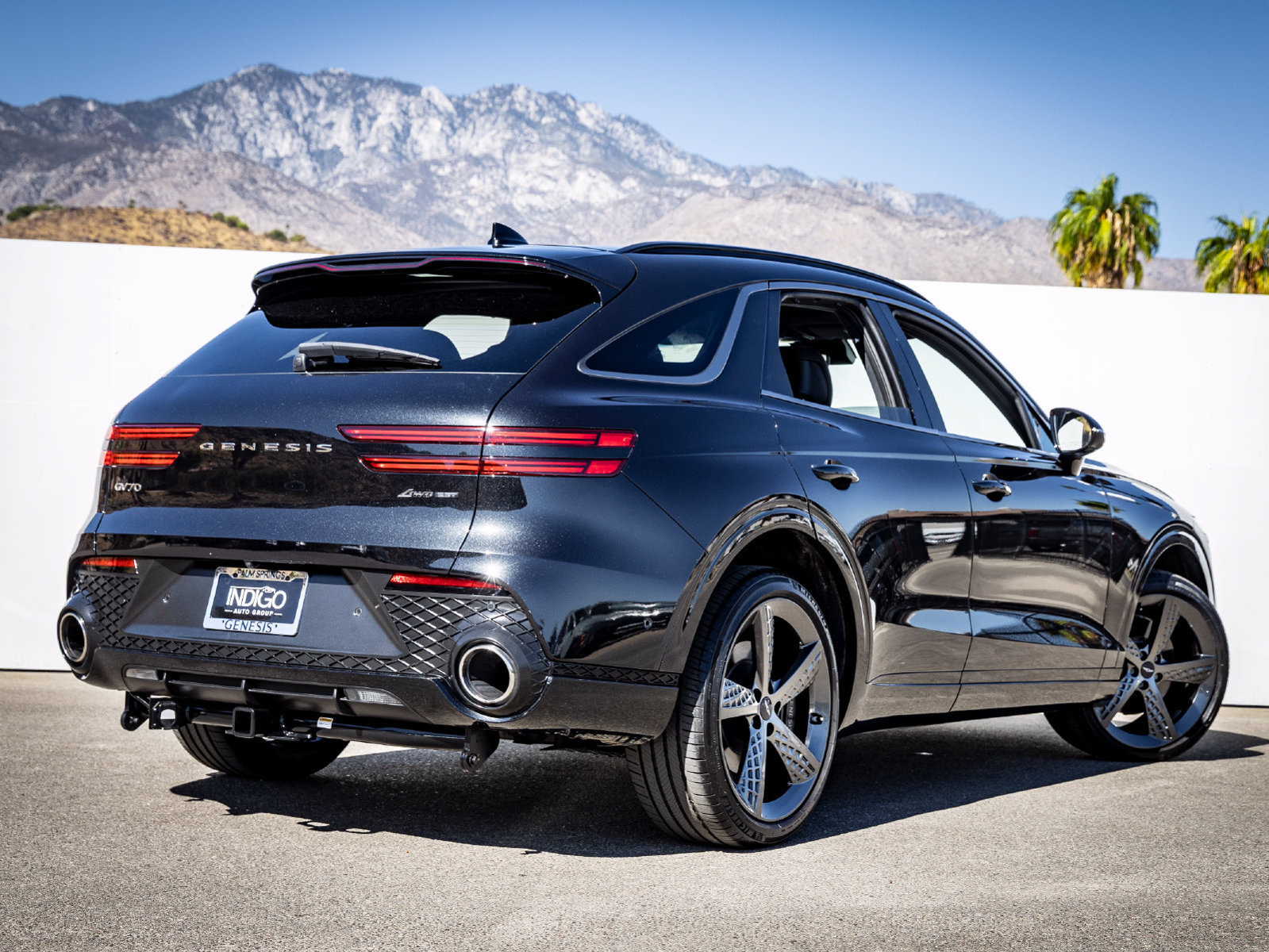 Used 2023 Genesis GV70 3.5T Sport w/ Sport Prestige Package AWD/4WD image 13