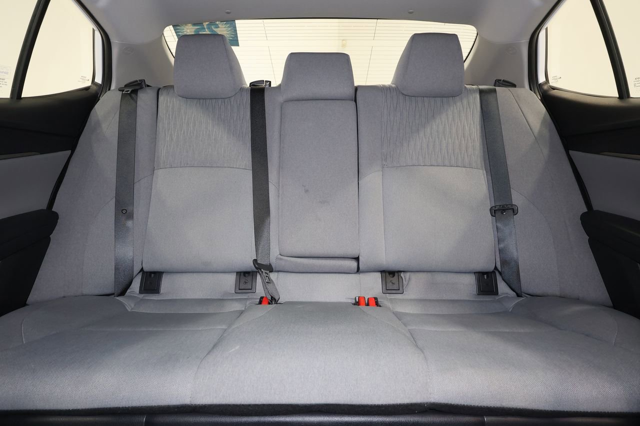 Used 2025 Toyota Camry LE image 30