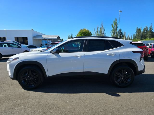 New 2026 Chevrolet Trax ACTIV w/ Sunroof Package FWD image 2