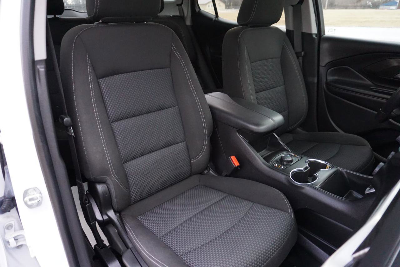 Used 2023 GMC Terrain SLE w/ Driver Convenience Package image 24