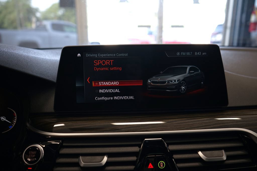 Used 2018 BMW 530i xDrive AWD/4WD image 38