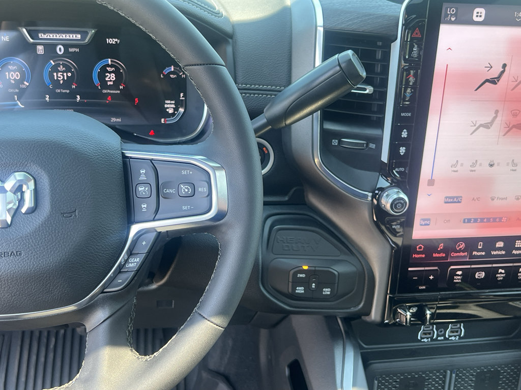 New 2026 RAM 2500 Laramie AWD/4WD image 32